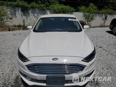 Piąte zdjęcie samochodu w środku: 2018 FORD FUSION SE HYBRID VIN:3FA6P0LU7JR178466 - miniatura