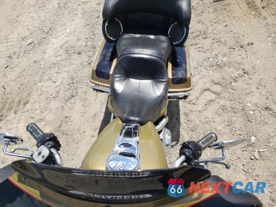 Piąte zdjęcie samochodu w środku: 2007 HARLEY-DAVIDSON FLHTCUI VIN:1HD1FC4157Y615760 - miniatura