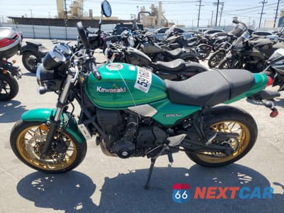 Trzecie zdjęcie samochodu z tyłu: 2022 KAWASAKI ER650 M VIN:ML5EREM14NDA55091 - miniatura