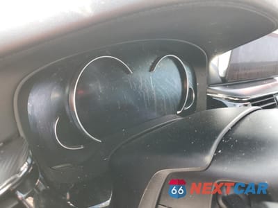 Zdjęcie 9 z 13 samochodu: 2019 BMW M5 VIN:WBSJF0C50KB285065 - miniatura