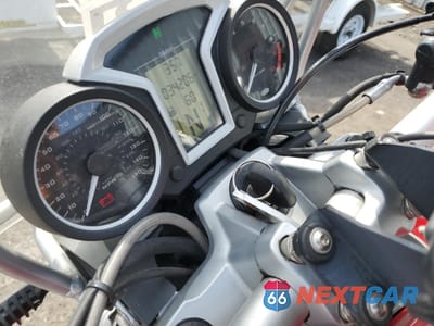 Zdjęcie 8 z 9 samochodu: 2012 BMW R1200 R VIN:WB1049007CZX97191 - miniatura