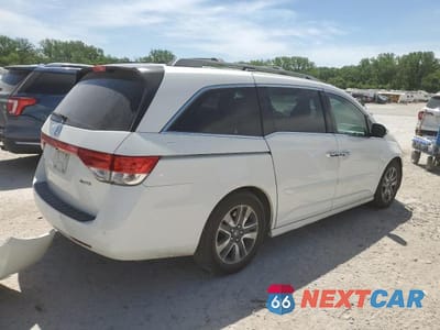 Trzecie zdjęcie samochodu z tyłu: 2016 HONDA ODYSSEY TOURING VIN:5FNRL5H9XGB127428 - miniatura