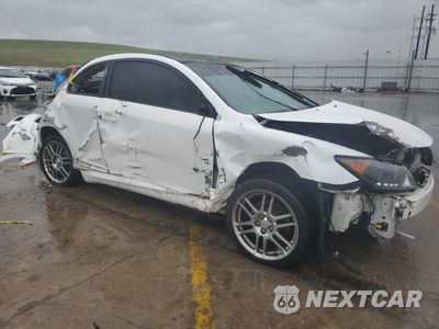 Czwarte zdjęcie samochodu z boku: 2006 TOYOTA SCION TC VIN:JTKDE177960125995 - miniatura