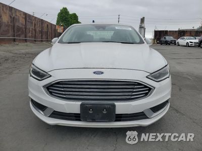 Piąte zdjęcie samochodu w środku: 2018 FORD FUSION SE HYBRID VIN:3FA6P0LU4JR178473 - miniatura