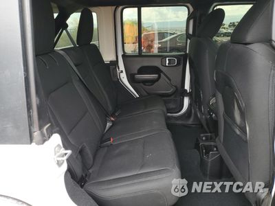 Zdjęcie 11 z 15 samochodu: 2018 JEEP WRANGLER UNLIMITED SPORT VIN:1C4HJXDG9JW274652 - miniatura