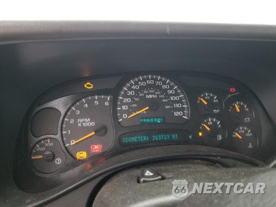 Zdjęcie 9 z 14 samochodu: 2004 CHEVROLET SILVERADO K2500 VIN:1GCGK23U94F207234 - miniatura