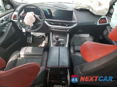 Zdjęcie 8 z 14 samochodu: 2024 BMW XM LABEL VIN:5YM33CS0XR9U50905 - miniatura