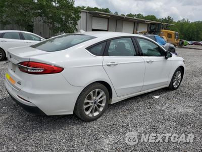 Trzecie zdjęcie samochodu z tyłu: 2020 FORD FUSION SE VIN:3FA6P0LU2LR264643 - miniatura