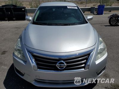 Piąte zdjęcie samochodu w środku: 2015 NISSAN ALTIMA 2.5 VIN:1N4AL3APXFC442659 - miniatura