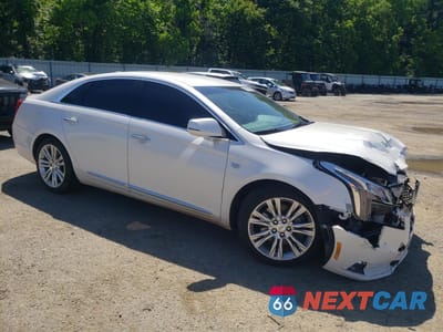 Czwarte zdjęcie samochodu z boku: 2018 CADILLAC XTS LUXURY VIN:2G61N5S31J9153801 - miniatura