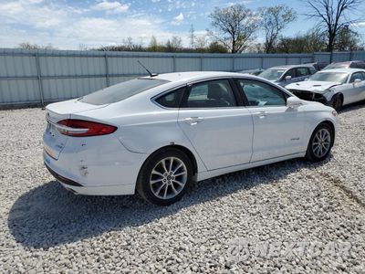 Trzecie zdjęcie samochodu z tyłu: 2017 FORD FUSION SE HYBRID VIN:3FA6P0LU1HR359671 - miniatura