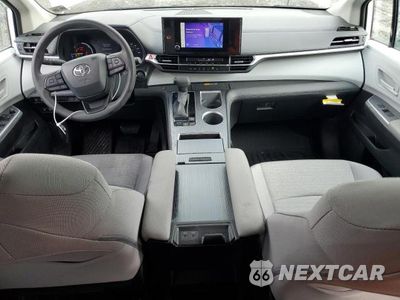 Zdjęcie 8 z 13 samochodu: 2025 TOYOTA SIENNA LE VIN:5TDBSKFC7SS154429 - miniatura