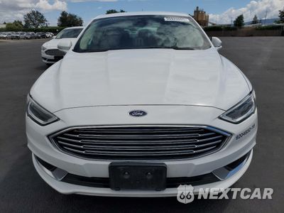 Piąte zdjęcie samochodu w środku: 2018 FORD FUSION SE HYBRID VIN:3FA6P0LU8JR118700 - miniatura