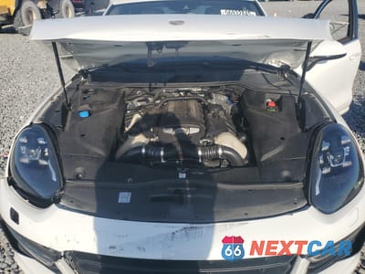 Zdjęcie 11 z 14 samochodu: 2018 PORSCHE CAYENNE TURBO VIN:WP1AC2A22JLA85090 - miniatura