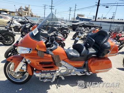 Trzecie zdjęcie samochodu z tyłu: 2002 HONDA GL1800 VIN:1HFSC47072A100404 - miniatura