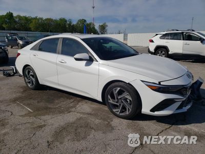 Czwarte zdjęcie samochodu z boku: 2025 HYUNDAI ELANTRA LIMITED VIN:KMHLP4DG3SU869805 - miniatura