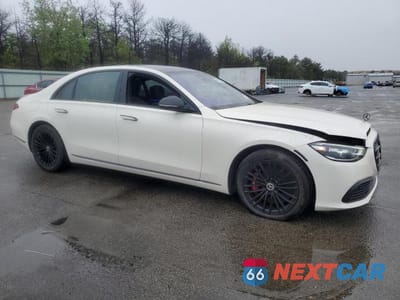 Czwarte zdjęcie samochodu z boku: 2022 MERCEDES-BENZ S 580 4MATIC VIN:W1K6G7GBXNA119705 - miniatura