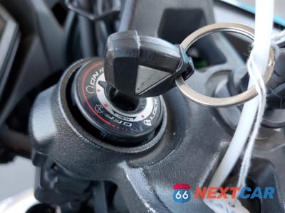 Zdjęcie 8 z 10 samochodu: 2019 KAWASAKI EX400 VIN:JKAEXKG19KDA29632 - miniatura