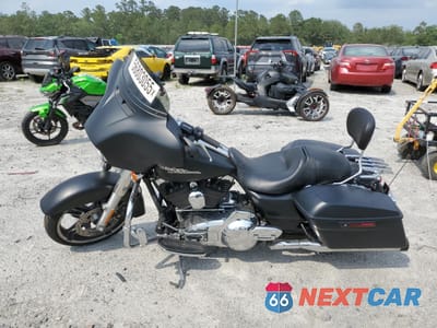 Trzecie zdjęcie samochodu z tyłu: 2016 HARLEY-DAVIDSON FLHX STREET GLIDE VIN:1HD1KBM18GB630228 - miniatura