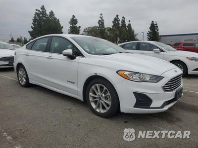 Czwarte zdjęcie samochodu z boku: 2019 FORD FUSION SE VIN:3FA6P0LU0KR124881 - miniatura