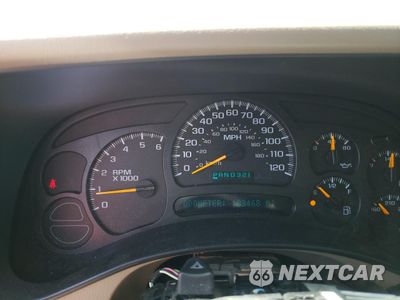 Zdjęcie 9 z 13 samochodu: 2004 CHEVROLET SUBURBAN C1500 VIN:3GNEC16T24G342336 - miniatura
