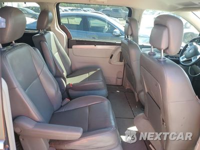 Zdjęcie 10 z 12 samochodu: 2012 VOLKSWAGEN ROUTAN SE VIN:2C4RVABG2CR393504 - miniatura