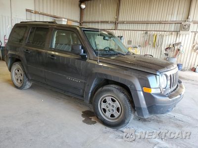 Czwarte zdjęcie samochodu z boku: 2016 JEEP PATRIOT SPORT VIN:1C4NJPBB0GD810077 - miniatura