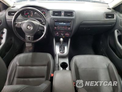 Zdjęcie 8 z 14 samochodu: 2012 VOLKSWAGEN JETTA SE VIN:3VWDP7AJ1CM109093 - miniatura