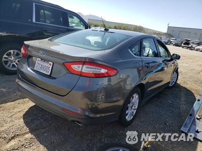 Trzecie zdjęcie samochodu z tyłu: 2016 FORD FUSION S VIN:3FA6P0G74GR187526 - miniatura