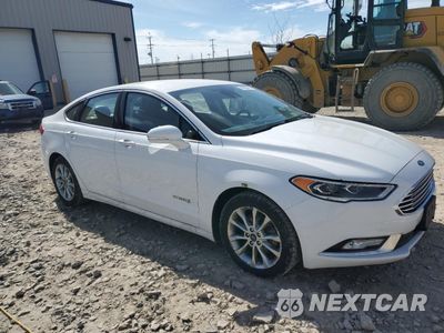 Czwarte zdjęcie samochodu z boku: 2017 FORD FUSION SE HYBRID VIN:3FA6P0LU8HR409109 - miniatura
