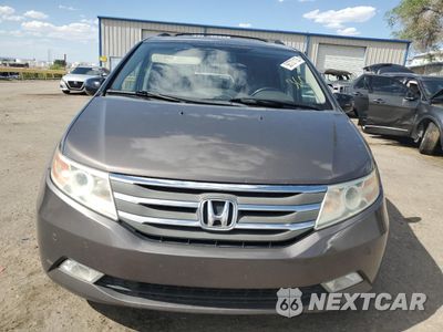 Piąte zdjęcie samochodu w środku: 2011 HONDA ODYSSEY TOURING VIN:5FNRL5H98BB075239 - miniatura