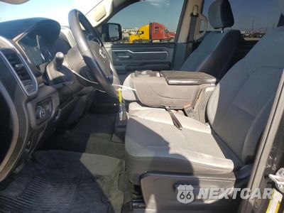 Zdjęcie 7 z 13 samochodu: 2020 RAM 1500 BIG HORN/LONE STAR VIN:1C6SRFFT0LN213208 - miniatura