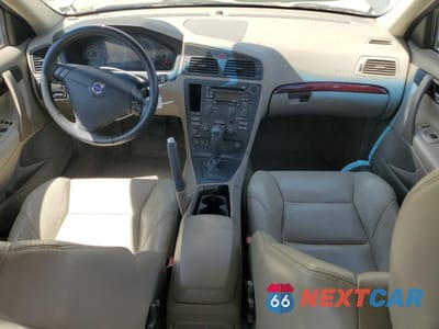 Zdjęcie 8 z 14 samochodu: 2004 VOLVO S60 2.5T VIN:YV1RH59H942351810 - miniatura