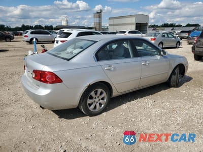 Trzecie zdjęcie samochodu z tyłu: 2008 KIA OPTIMA LX VIN:KNAGE124585169884 - miniatura