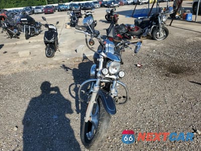 Drugie zdjęcie samochodu z przodu: 2012 HARLEY-DAVIDSON XL1200 C VIN:1HD1CT318CC420463 - miniatura
