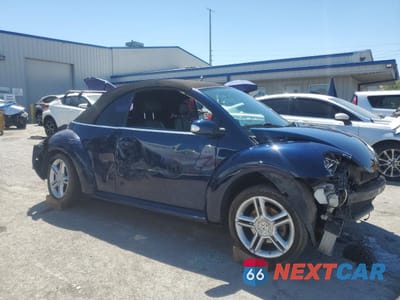 Czwarte zdjęcie samochodu z boku: 2005 VOLKSWAGEN NEW BEETLE GLS VIN:3VWCD31Y25M302740 - miniatura