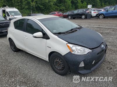 Czwarte zdjęcie samochodu z boku: 2012 TOYOTA PRIUS C VIN:JTDKDTB38C1505756 - miniatura