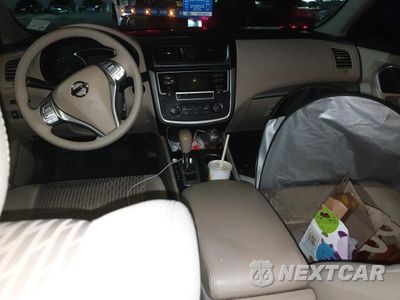 Zdjęcie 8 z 12 samochodu: 2016 NISSAN ALTIMA 2.5 VIN:1N4AL3AP1GN331987 - miniatura