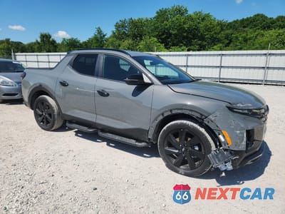 Czwarte zdjęcie samochodu z boku: 2024 HYUNDAI SANTA CRUZ NIGHT VIN:5NTJCDDF3RH124671 - miniatura