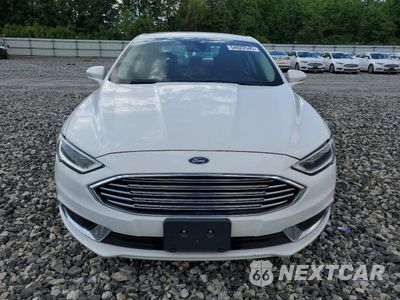 Piąte zdjęcie samochodu w środku: 2018 FORD FUSION SE HYBRID VIN:3FA6P0LU3JR171773 - miniatura