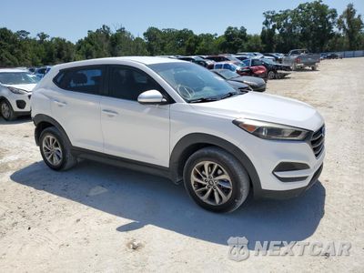 Czwarte zdjęcie samochodu z boku: 2016 HYUNDAI TUCSON SE VIN:KM8J23A42GU231384 - miniatura