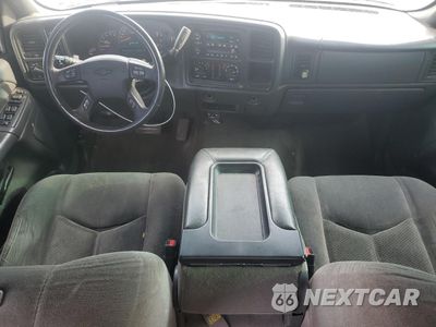 Zdjęcie 8 z 13 samochodu: 2004 CHEVROLET SILVERADO K2500 HEAVY DUTY VIN:1GCHK23U64F232290 - miniatura