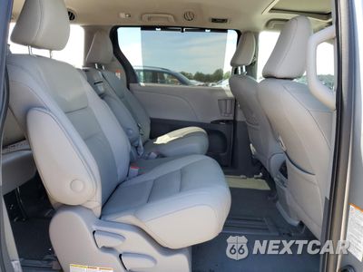 Zdjęcie 11 z 16 samochodu: 2020 TOYOTA SIENNA XLE VIN:5TDYZ3DC1LS072471 - miniatura