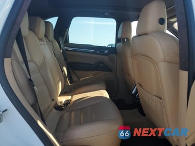 Zdjęcie 10 z 14 samochodu: 2018 PORSCHE CAYENNE TURBO VIN:WP1AC2A22JLA85090 - miniatura