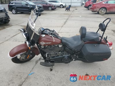 Trzecie zdjęcie samochodu z tyłu: 2018 HARLEY-DAVIDSON FLHCS HERITAGE CLASSIC 114 VIN:1HD1YBK1XJC013786 - miniatura