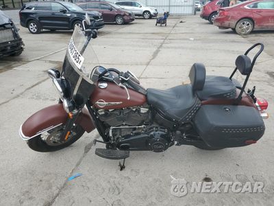 Trzecie zdjęcie samochodu z tyłu: 2018 HARLEY-DAVIDSON FLHCS HERITAGE CLASSIC 114 VIN:1HD1YBK1XJC013786 - miniatura