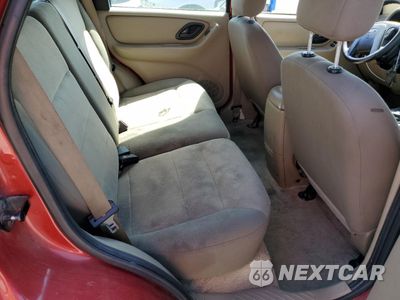 Zdjęcie 11 z 13 samochodu: 2005 FORD ESCAPE XLS VIN:1FMCU02Z25KE31248 - miniatura