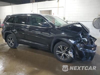Czwarte zdjęcie samochodu z boku: 2016 TOYOTA HIGHLANDER XLE VIN:5TDJKRFH9GS501511 - miniatura