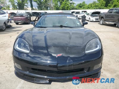 Piąte zdjęcie samochodu w środku: 2010 CHEVROLET CORVETTE VIN:1G1YE3DW3A5105259 - miniatura