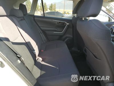 Zdjęcie 11 z 16 samochodu: 2019 TOYOTA RAV4 LE VIN:2T3K1RFVXKW004889 - miniatura